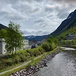 Birkelunden Hostel *